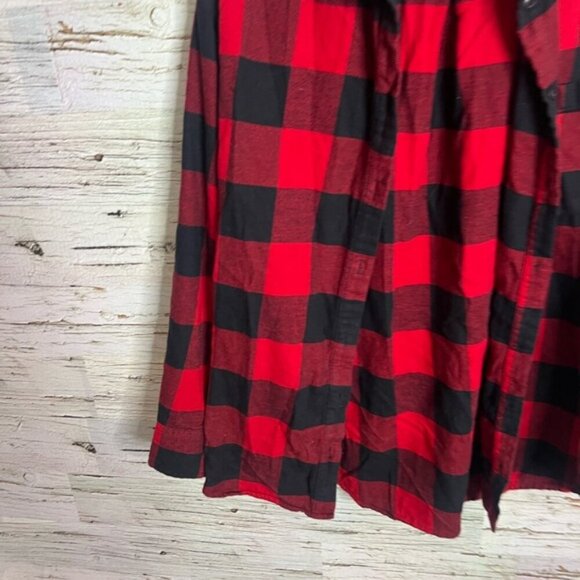 Gap medium red buffalo plaid button up long sleeve shirt medium - Picture 2 of 8